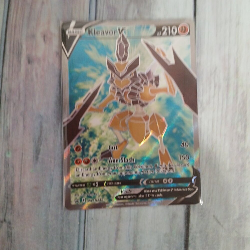 Pokemon Card Kleavor V - Picture 2 of 4